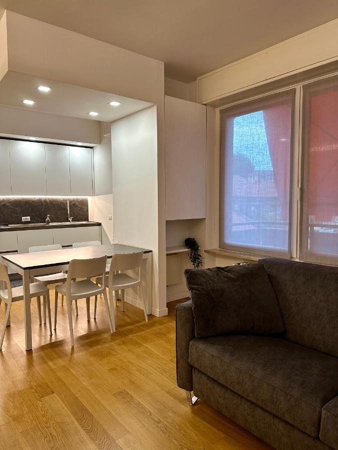 Modern Art Loft - Raffinato Loft In Zona Centrale Milão Exterior foto