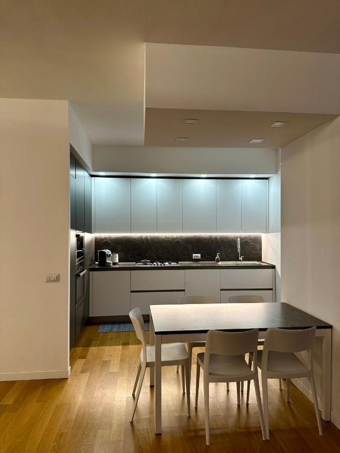 Modern Art Loft - Raffinato Loft In Zona Centrale Milão Exterior foto
